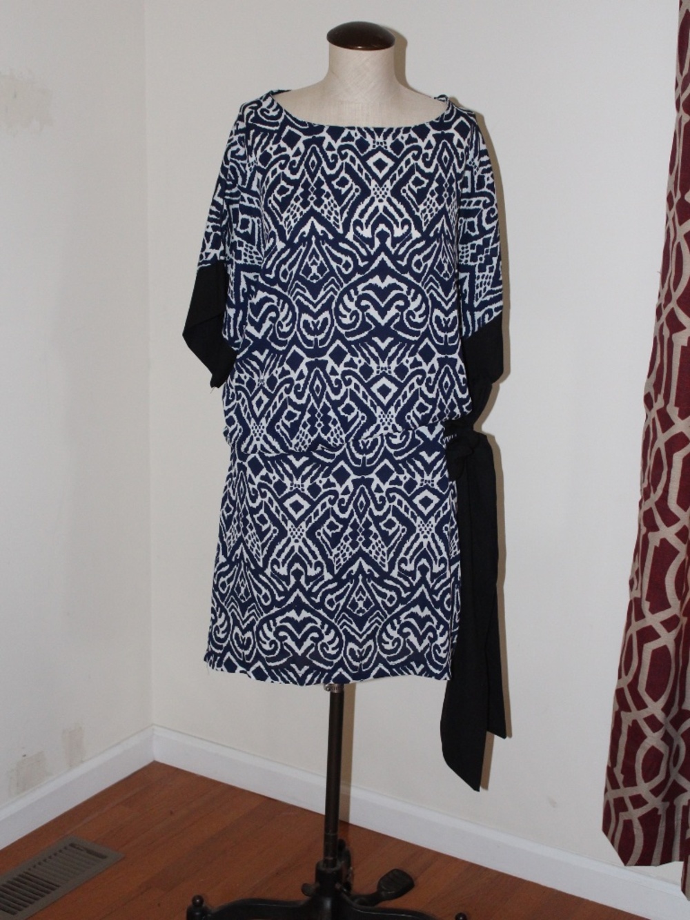 NU New York, Navy & White Geometric Print Short Dress with Black Sash M/L
